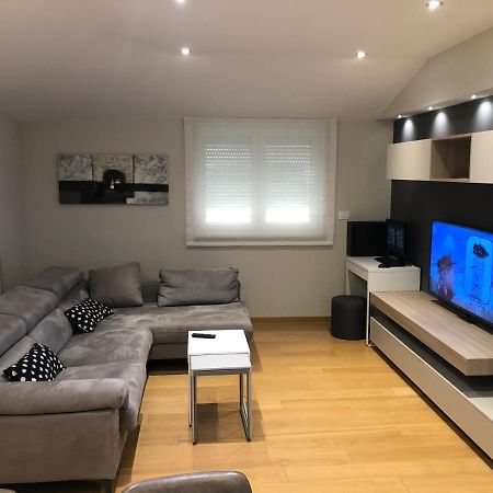 Sunny Apartment Ana Медулин Экстерьер фото