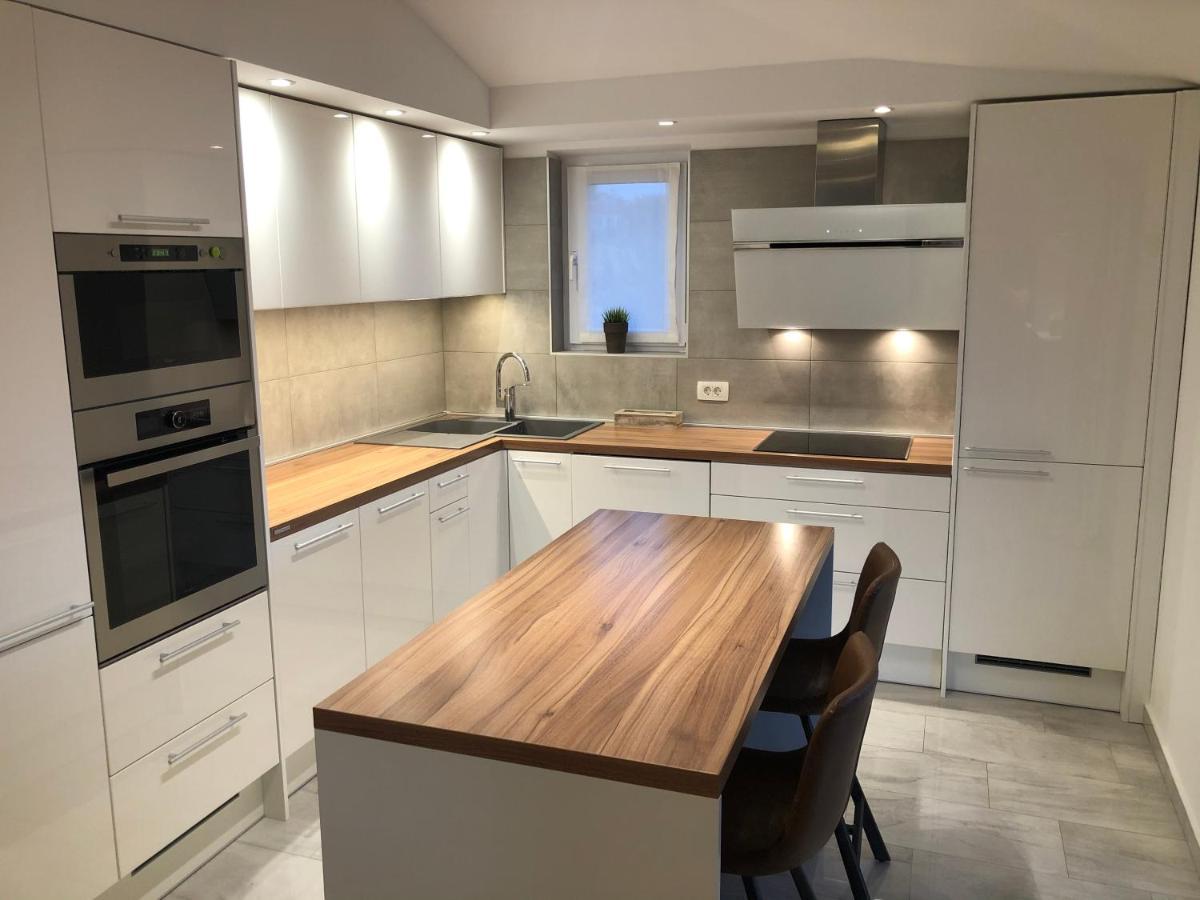 Sunny Apartment Ana Медулин Экстерьер фото
