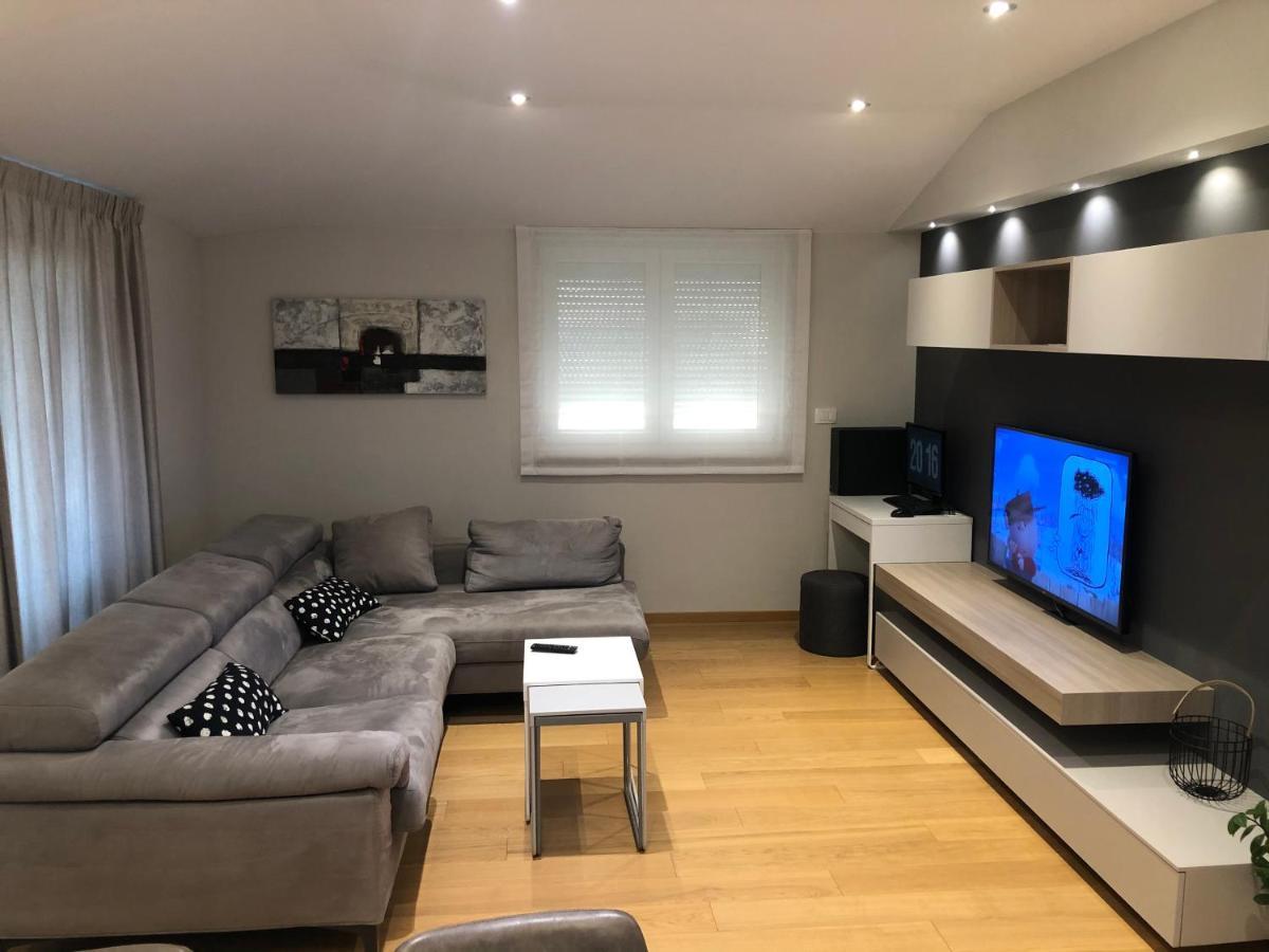 Sunny Apartment Ana Медулин Экстерьер фото