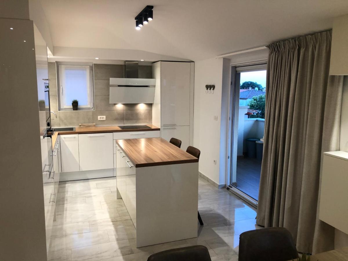 Sunny Apartment Ana Медулин Экстерьер фото