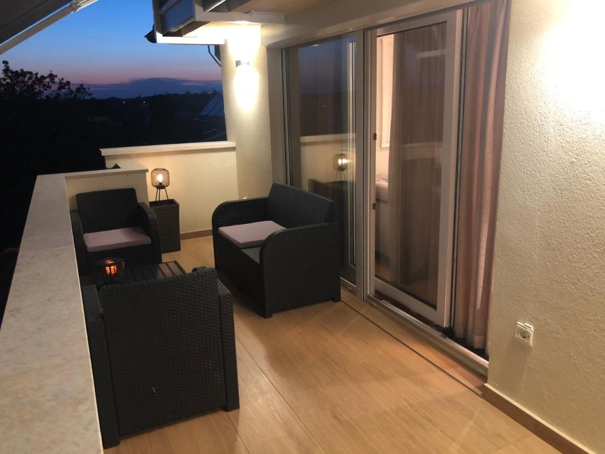 Sunny Apartment Ana Медулин Экстерьер фото